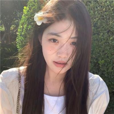 卡门与萝拉 海报